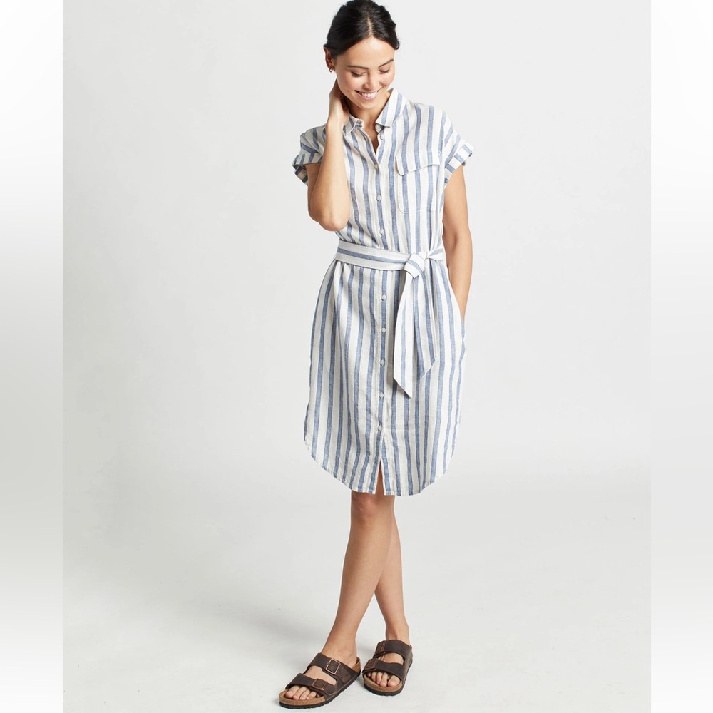 Pendleton women Blue and White Striped Shirt